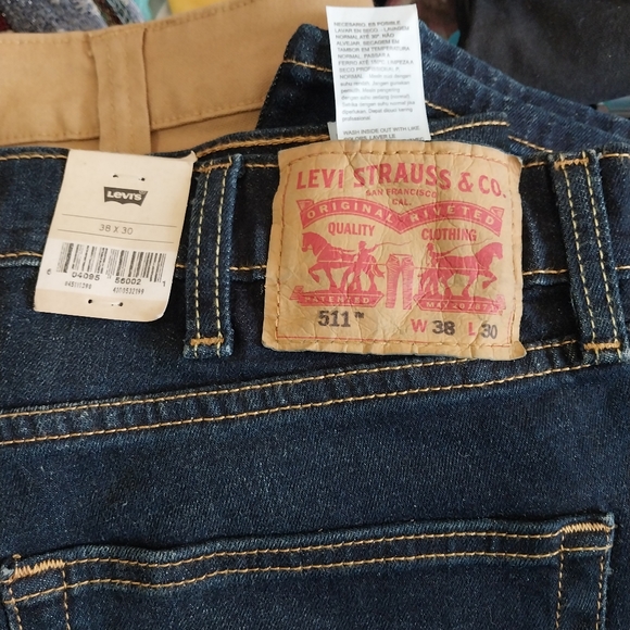 Jeans - Picture 3 of 4